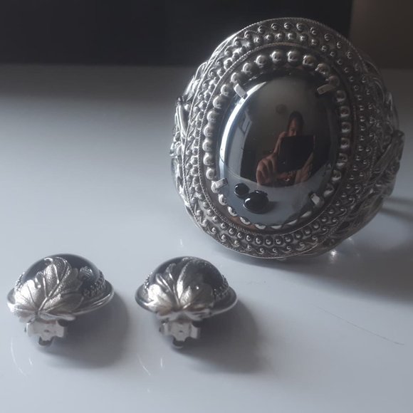 Art Nouveau Style Vintage Whiting & Davis Set - Bracelet & Clip on Earrings - Picture 2 of 6